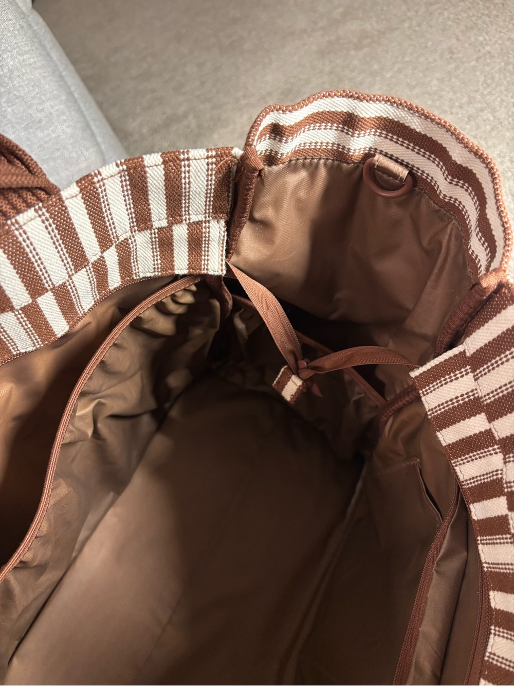 Beis Vacation Tote Maple - Picture 4 of 4